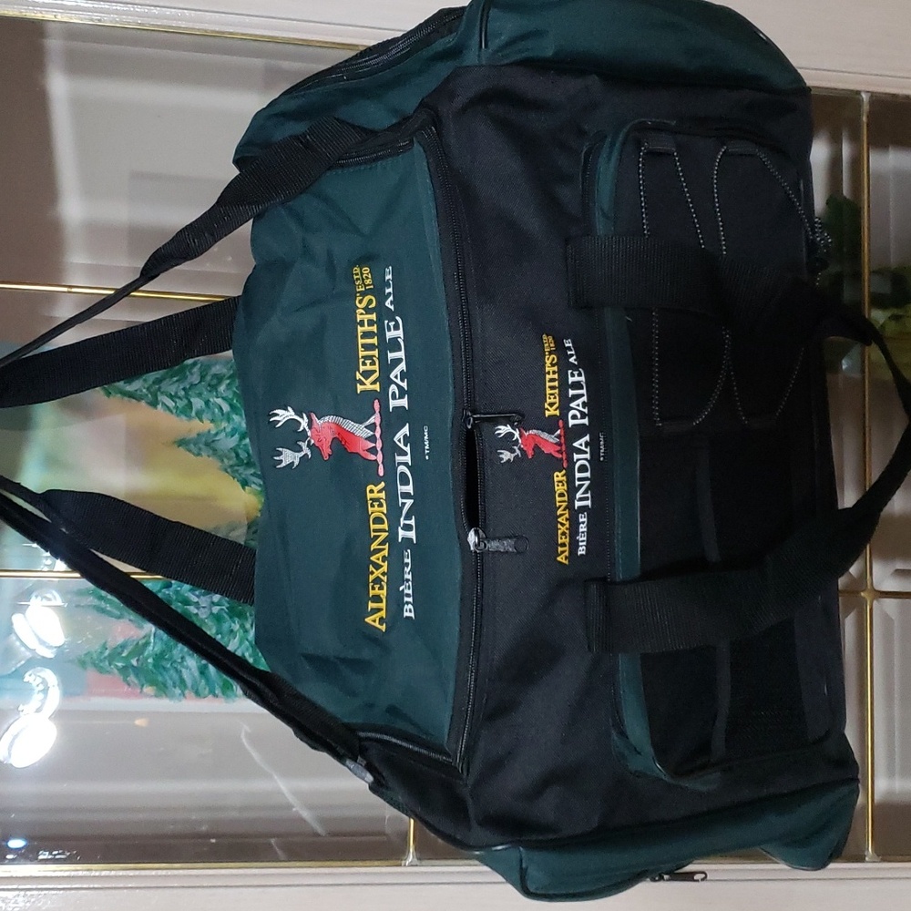 Alexander Keith's India Pale Ale Duffle Bag.  Green.